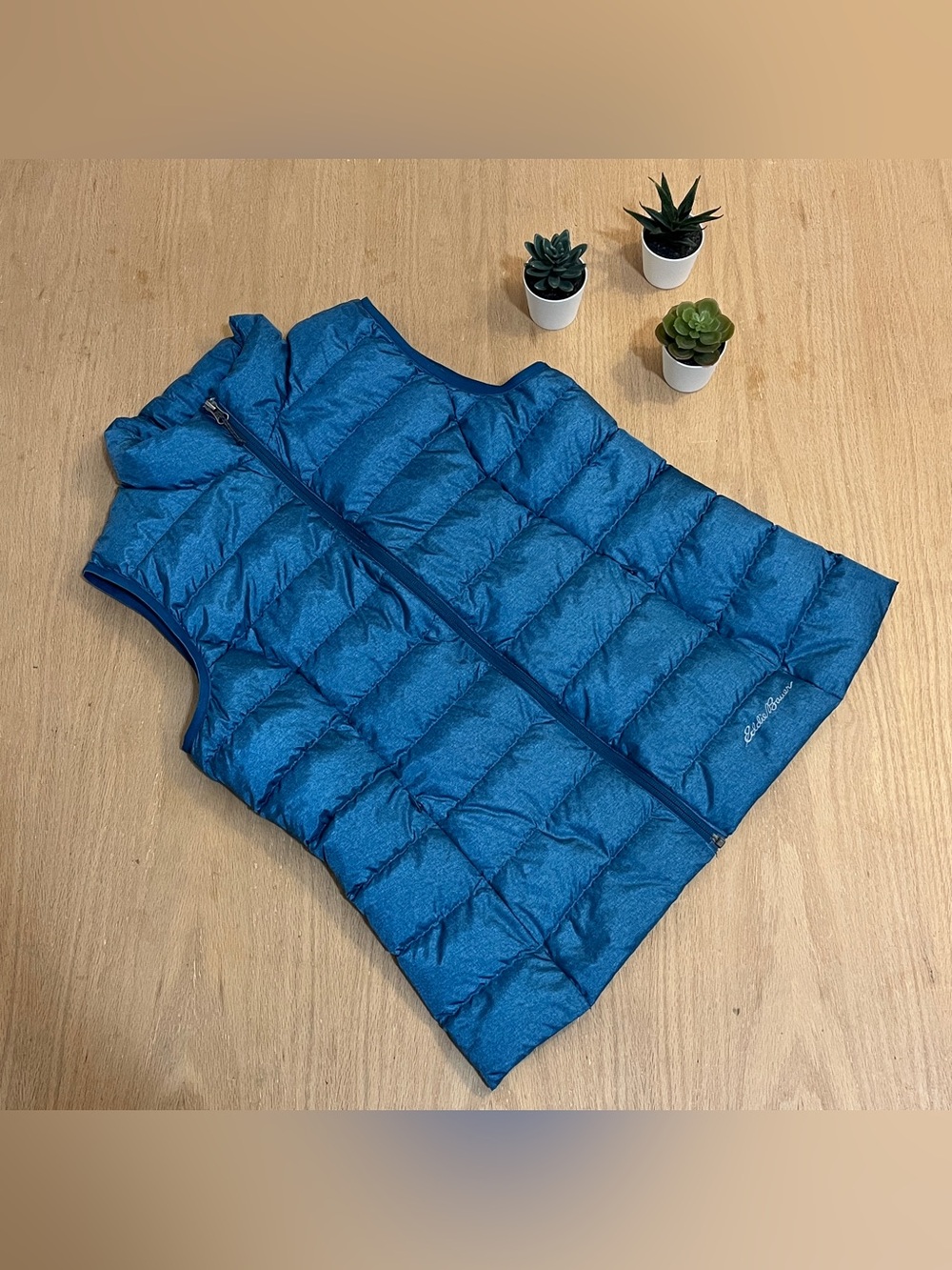 Eddie Bauer CirrusLite Teal 650-fill Down Puffer Vest in size Large